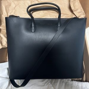 Teddi Joelle Large handbag with detachable strap